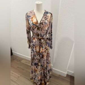 Kate & Lily light purple floral maxi dress v neck long sleeve size 6